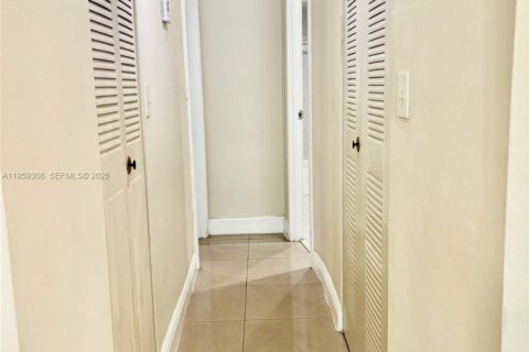 Снять в аренду кондоминиум в Норт-Лодердейл, Флорида 1 спальня, 77.11м2, № 2026193 - фото 14