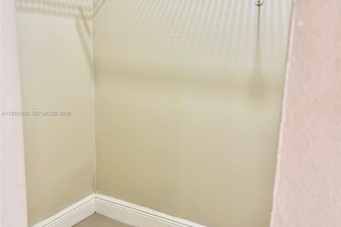 Снять в аренду кондоминиум в Норт-Лодердейл, Флорида 1 спальня, 77.11м2, № 2026193 - фото 13