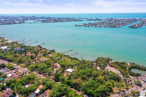 Купить виллу или дом в Сент-Питерсберг, Флорида 11 комнат, 222.59м2, № 2094717 - фото 4