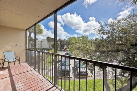 Copropriété à louer à Miami, Floride: 3 chambres, 96.62 m2 № 2046428 - photo 14