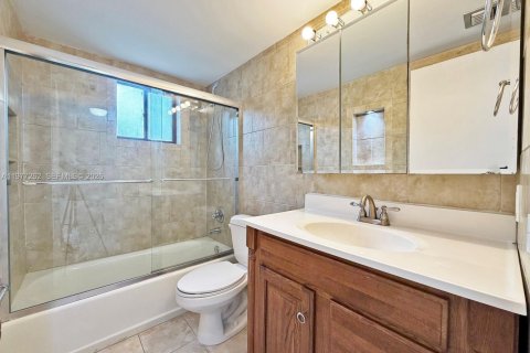 Copropriété à louer à Miami, Floride: 3 chambres, 96.62 m2 № 2046428 - photo 11