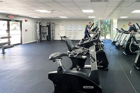 Copropriété à louer à Miami, Floride: 3 chambres, 96.62 m2 № 2046428 - photo 26