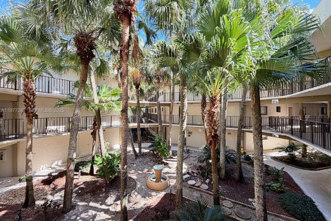 Copropriété à louer à Miami, Floride: 3 chambres, 96.62 m2 № 2046428 - photo 18