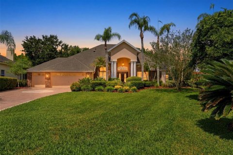 House in Tampa, Florida 3 bedrooms, 254.83 sq.m. № 2117656