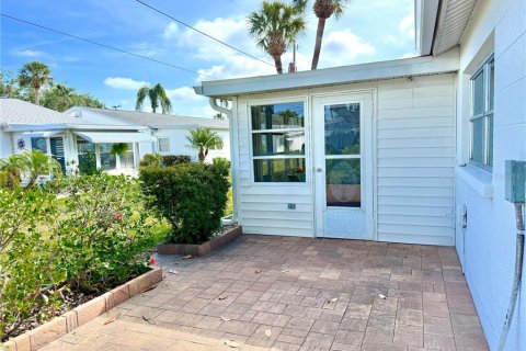 Casa en venta en Bradenton, Florida, 2 dormitorios, 92.44 m2 № 2095469 - foto 15