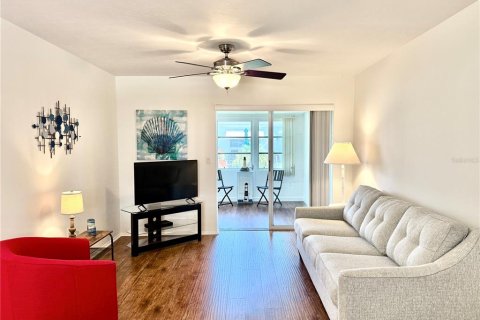 Casa en venta en Bradenton, Florida, 2 dormitorios, 92.44 m2 № 2095469 - foto 8