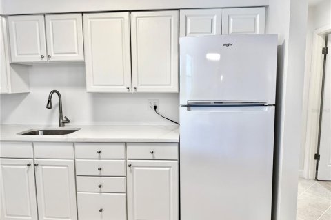 Casa en venta en Bradenton, Florida, 2 dormitorios, 92.44 m2 № 2095469 - foto 7