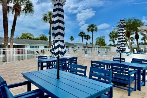 Casa en venta en Bradenton, Florida, 2 dormitorios, 92.44 m2 № 2095469 - foto 30