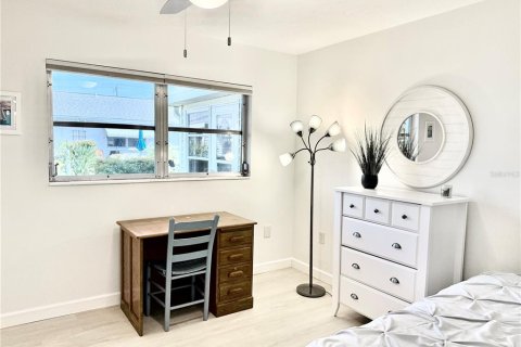 Casa en venta en Bradenton, Florida, 2 dormitorios, 92.44 m2 № 2095469 - foto 22