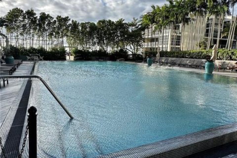 Condo in Miami, Florida, 1 bedroom  № 1708778 - photo 29