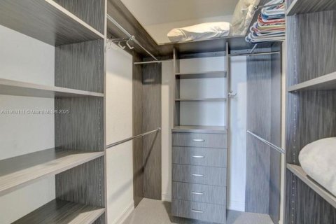 Casa en alquiler en Fort Lauderdale, Florida, 3 dormitorios, 189.71 m2 № 1973180 - foto 28