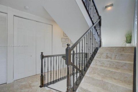 Casa en alquiler en Fort Lauderdale, Florida, 3 dormitorios, 189.71 m2 № 1973180 - foto 14