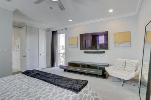 Casa en alquiler en Fort Lauderdale, Florida, 3 dormitorios, 189.71 m2 № 1973180 - foto 16