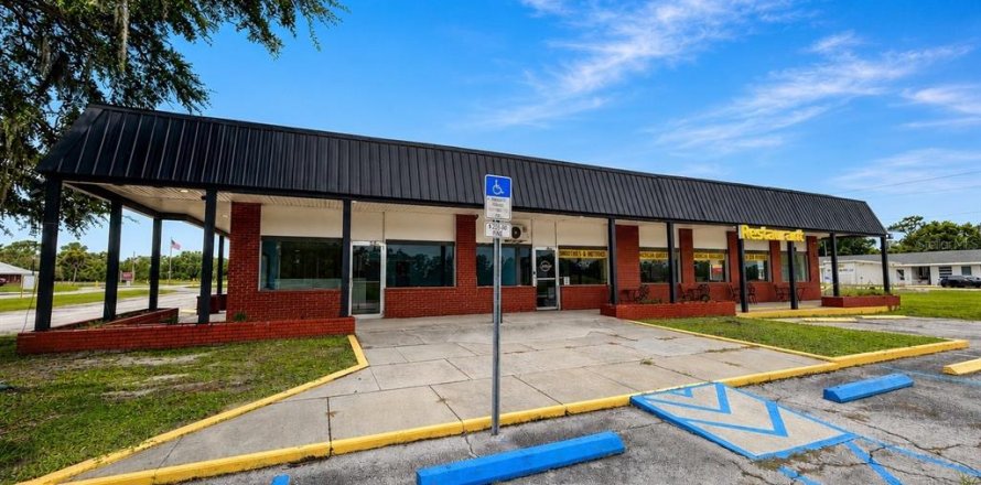 Commercial property in Indian lake estates, Florida 1159.42 sq.m. № 2200811