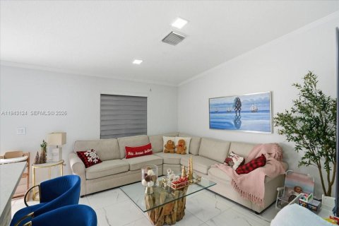 Villa ou maison à louer à Miami, Floride: 4 chambres, 134.62 m2 № 1999501 - photo 13