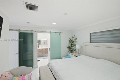 Villa ou maison à louer à Miami, Floride: 4 chambres, 134.62 m2 № 1999501 - photo 24