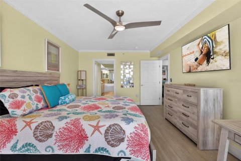 Condo in Daytona Beach Shores, Florida, 3 bedrooms  № 2195326 - photo 22