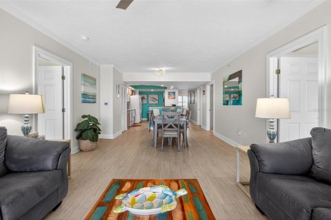 Condo in Daytona Beach Shores, Florida, 3 bedrooms  № 2195326 - photo 11
