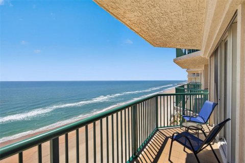 Condo in Daytona Beach Shores, Florida, 3 bedrooms  № 2195326 - photo 7