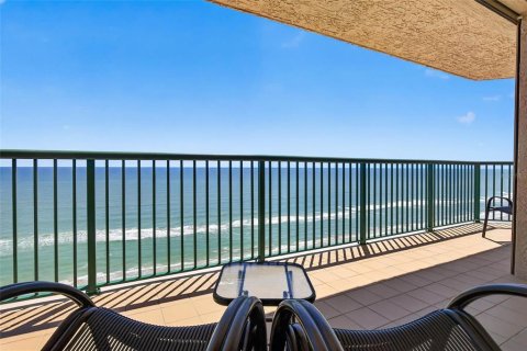 Condo in Daytona Beach Shores, Florida, 3 bedrooms  № 2195326 - photo 8
