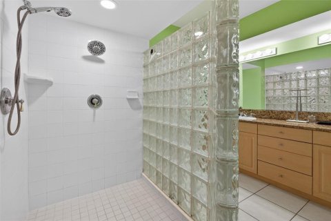 Condo in Daytona Beach Shores, Florida, 3 bedrooms  № 2195326 - photo 28