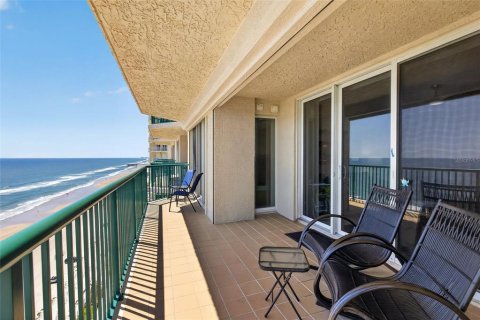 Condo in Daytona Beach Shores, Florida, 3 bedrooms  № 2195326 - photo 9