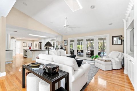 Casa en venta en Gainesville, Florida, 4 dormitorios, 284.65 m2 № 1648048 - foto 7