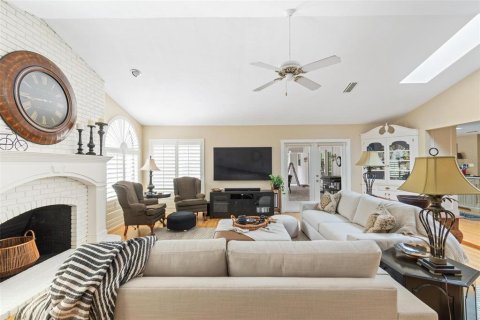 Casa en venta en Gainesville, Florida, 4 dormitorios, 284.65 m2 № 1648048 - foto 18