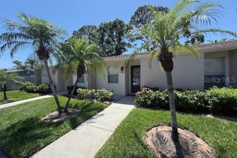 Villa ou maison à Sarasota, Floride 2 chambres, 102.19 m2 № 2124349