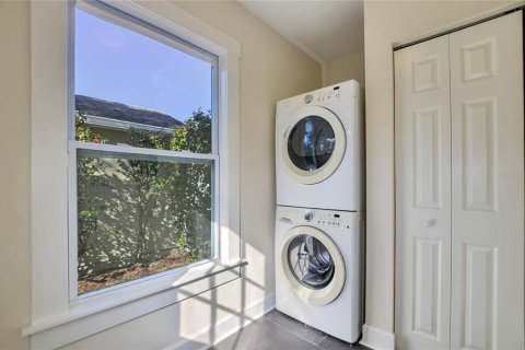 Casa en venta en Tampa, Florida, 2 dormitorios, 86.21 m2 № 2206050 - foto 20