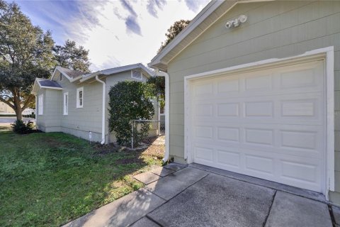 Casa en venta en Tampa, Florida, 2 dormitorios, 86.21 m2 № 2206050 - foto 9