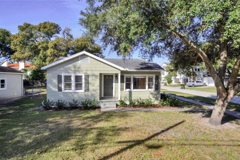 Casa en venta en Tampa, Florida, 2 dormitorios, 86.21 m2 № 2206050 - foto 2