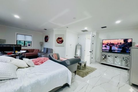 House in Cutler Bay, Florida 5 bedrooms, 315.77 sq.m. № 1978803 - photo 16