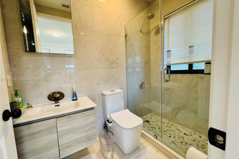 House in Cutler Bay, Florida 5 bedrooms, 315.77 sq.m. № 1978803 - photo 20