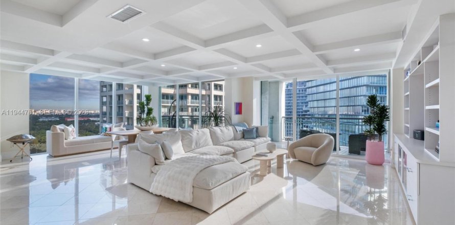 Кондоминиум с 2 спальнями в Майами, Флорида № 2001856