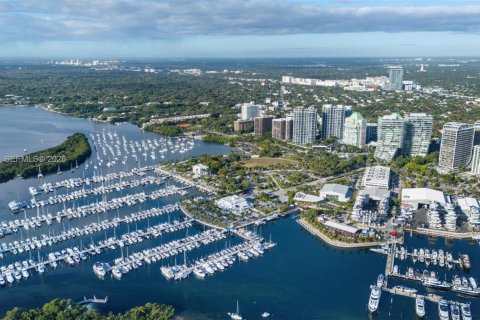 Купить кондоминиум в Майами, Флорида 2 спальни, 146.88м2, № 2001856 - фото 25