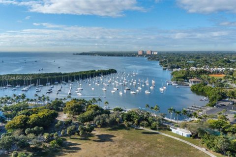 Купить кондоминиум в Майами, Флорида 2 спальни, 146.88м2, № 2001856 - фото 23