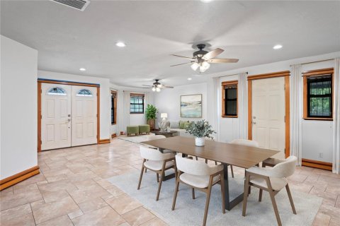 Villa ou maison à vendre à Zephyrhills, Floride: 3 chambres, 212.84 m2 № 1680329 - photo 8