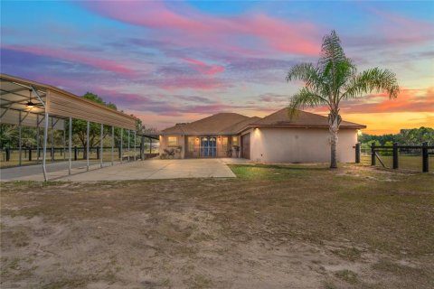 Villa ou maison à vendre à Zephyrhills, Floride: 3 chambres, 212.84 m2 № 1680329 - photo 2