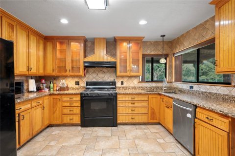 Villa ou maison à vendre à Zephyrhills, Floride: 3 chambres, 212.84 m2 № 1680329 - photo 15