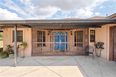 Villa ou maison à vendre à Zephyrhills, Floride: 3 chambres, 212.84 m2 № 1680329 - photo 3