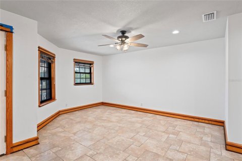Villa ou maison à vendre à Zephyrhills, Floride: 3 chambres, 212.84 m2 № 1680329 - photo 5