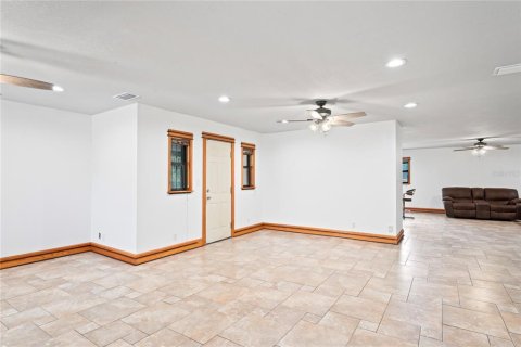 Villa ou maison à vendre à Zephyrhills, Floride: 3 chambres, 212.84 m2 № 1680329 - photo 6