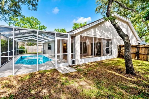 House in Valrico, Florida 3 bedrooms, 159.88 sq.m. № 2208620 - photo 19
