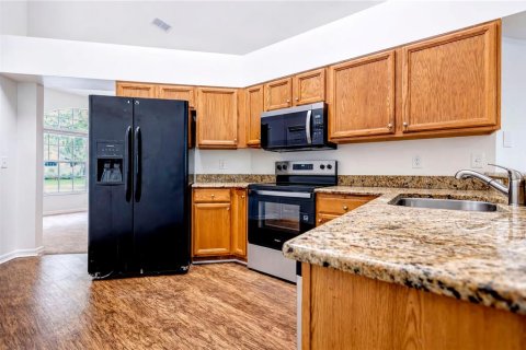 House in Valrico, Florida 3 bedrooms, 159.88 sq.m. № 2208620 - photo 5