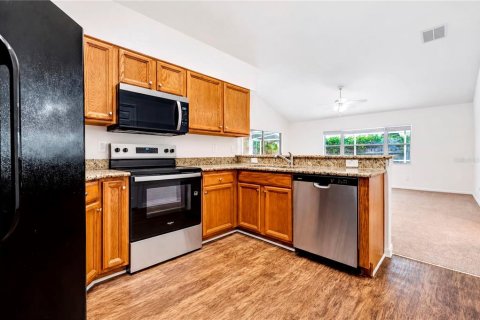 House in Valrico, Florida 3 bedrooms, 159.88 sq.m. № 2208620 - photo 6