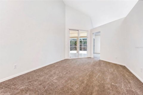 House in Valrico, Florida 3 bedrooms, 159.88 sq.m. № 2208620 - photo 10