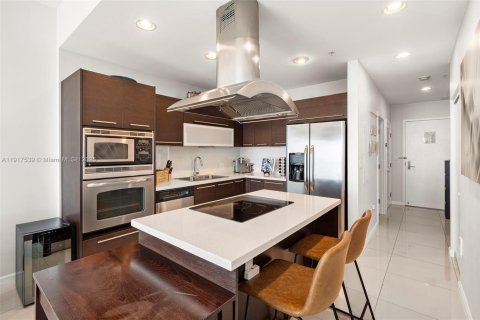 Снять в аренду кондоминиум в Норт-Бей-Виллидж, Флорида 1 спальня, 76.92м2, № 1972291 - фото 8