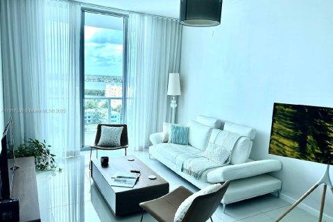 Снять в аренду кондоминиум в Норт-Бей-Виллидж, Флорида 1 спальня, 76.92м2, № 1972291 - фото 5