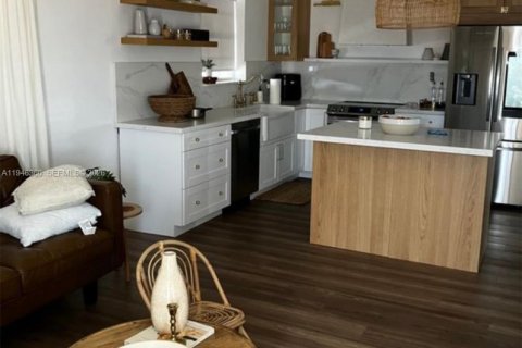 Villa ou maison à Medley, Floride 3 chambres, 147.53 m2 № 2002750